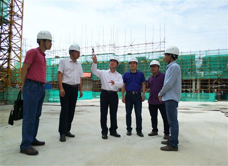 覃振華、劉國江到梧州佛子時代廣場項目調(diào)研