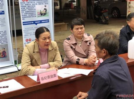 每一本卷宗都是漂亮答案——記廣西勤廉榜樣、梧州市紀(jì)委監(jiān)委第五監(jiān)督檢查室主任李世群