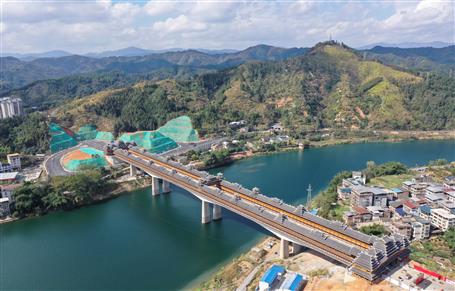 【奮戰(zhàn)四季度·決勝全年穩(wěn)】三江宜陽(yáng)大橋通車(chē)！