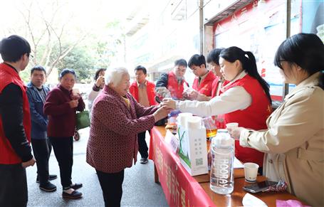 志愿同行 愛(ài)心相伴丨冶建公司團(tuán)委開展學(xué)雷鋒志愿服務(wù)活動(dòng)